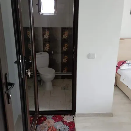 Casa De Vacanta Navodari Konukevi *